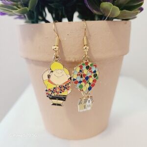 Disney Pixar Up Movie Earrings‎ Carl Fredricksen House Balloons Gold Tone